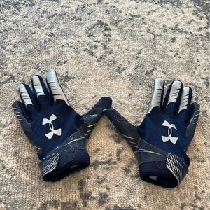 Under Armour Youth Football Gloves